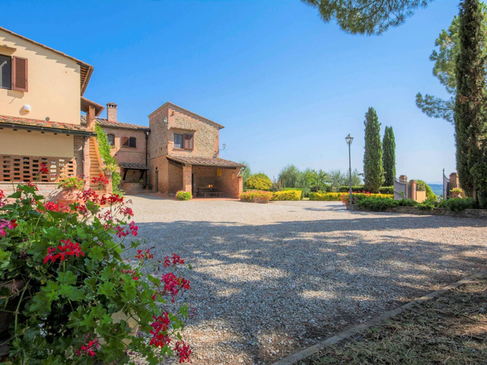 Exterior 5, Apartment in Castelfiorentino With Pool, Florence