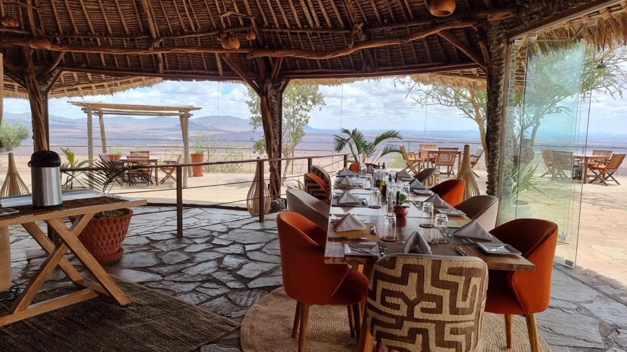 Food & Drinks 4, Soroi Lions Bluff Lodge, Mwatate