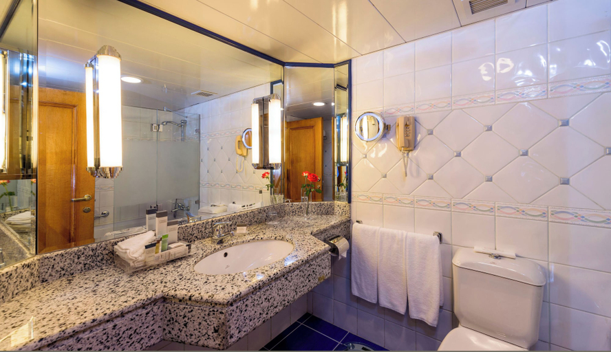 Bathroom 4, Concorde El Salam Cairo Hotel & Casino, 'Ain Schams