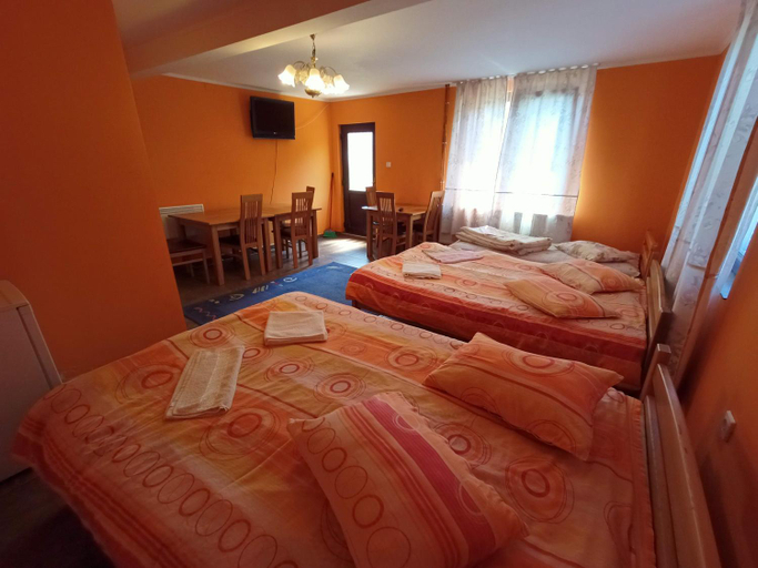 Bedroom, Sohegy Panzio, Praid