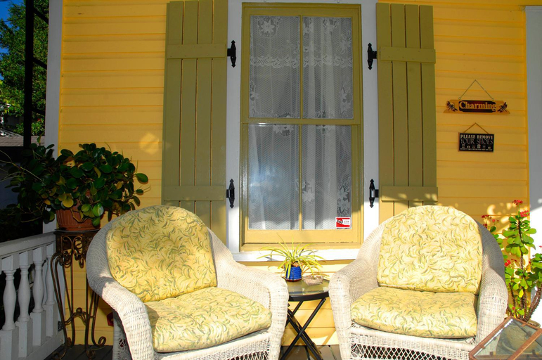 Exterior & Views 5, Quaint Historic Downtown Apartment, Saint Johns