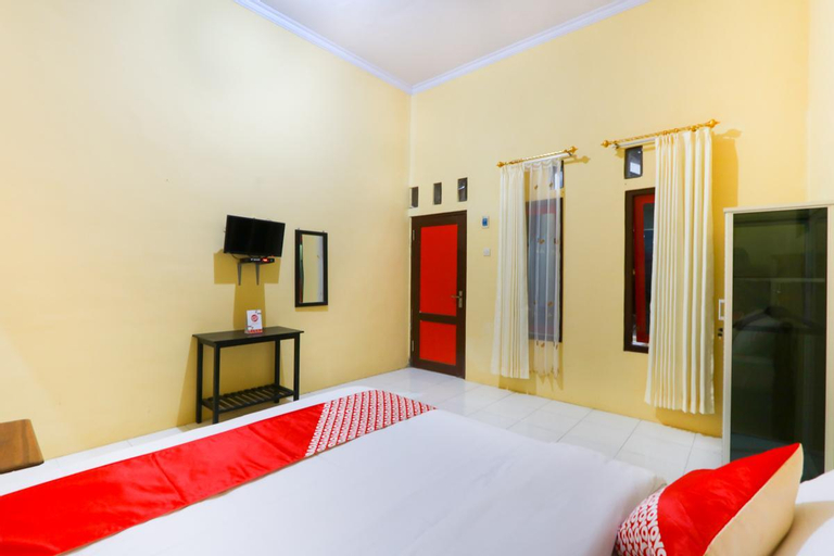 Bedroom 4, OYO 3100 El Shaday Family Residence, Banyuwangi