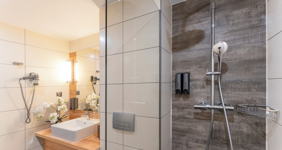 Bathroom 6