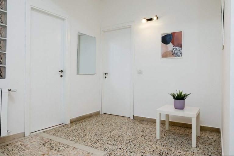 Room 5, Pandolfo Apartment in Rome, Rome