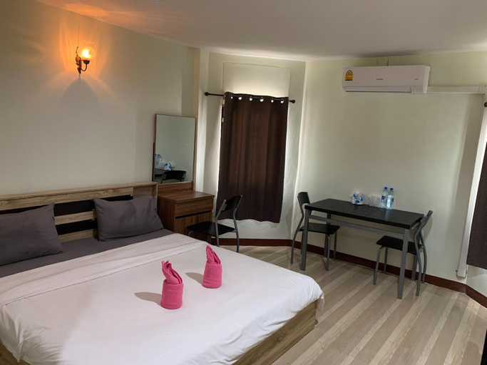 Bedroom 21