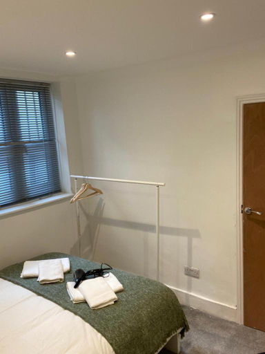 Others 3, Comfy Private Bedrooms in Euston, Central London, London
