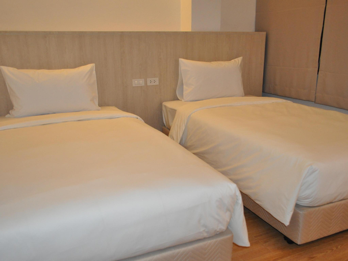 Bedroom 12