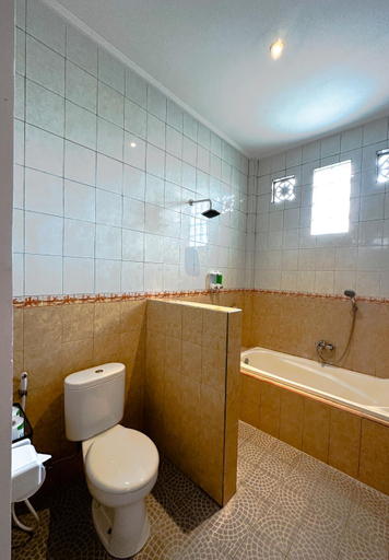Bathroom, Pondok Sarwi, Gianyar