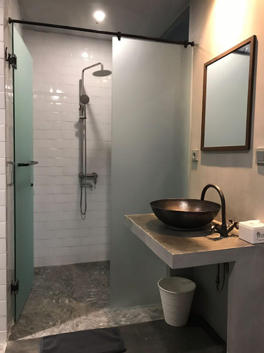Bathroom 4