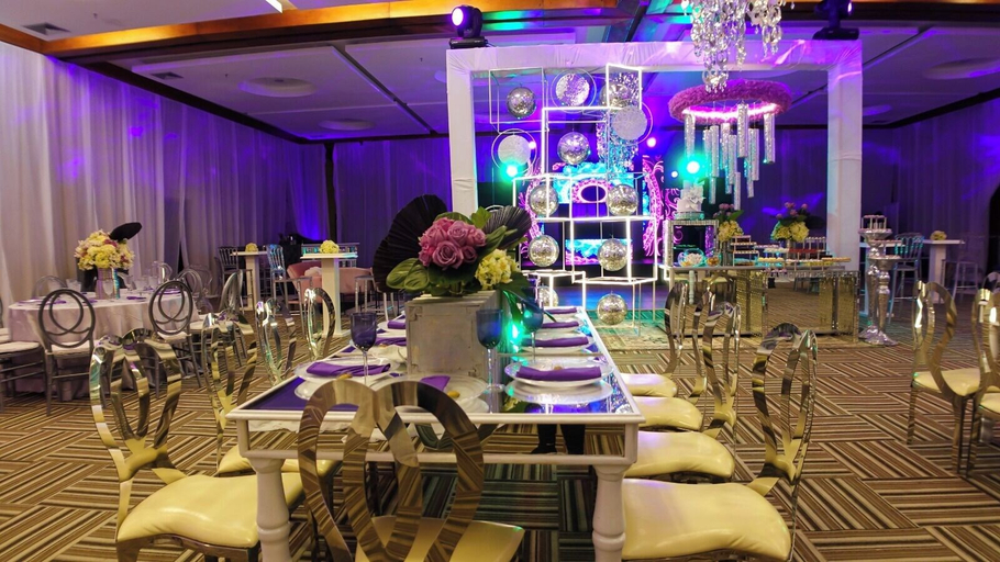 Food & Drinks 5, Sunsol Unik Luxury Hotel, Mariño
