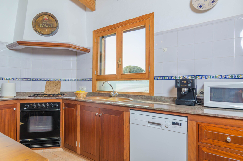 Room 5, Es Palmer in Campos With 4 Bedrooms and 3 Bathrooms, Baleares