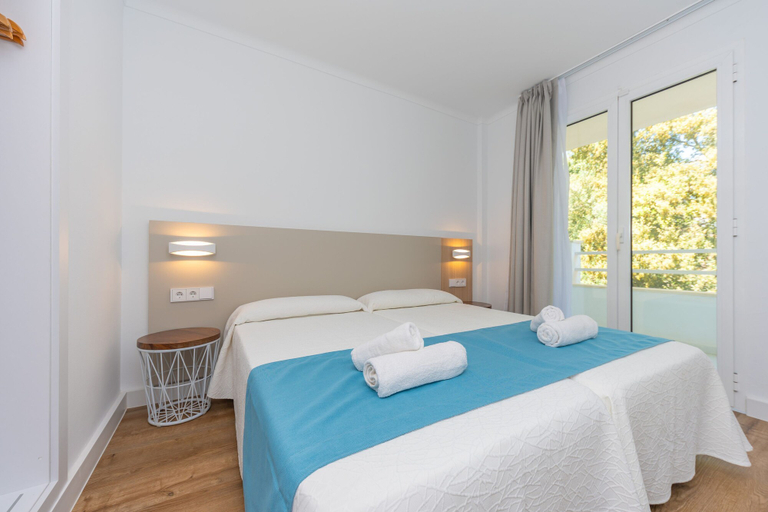 Room 5, Massanet 1c in Canyamel, Baleares
