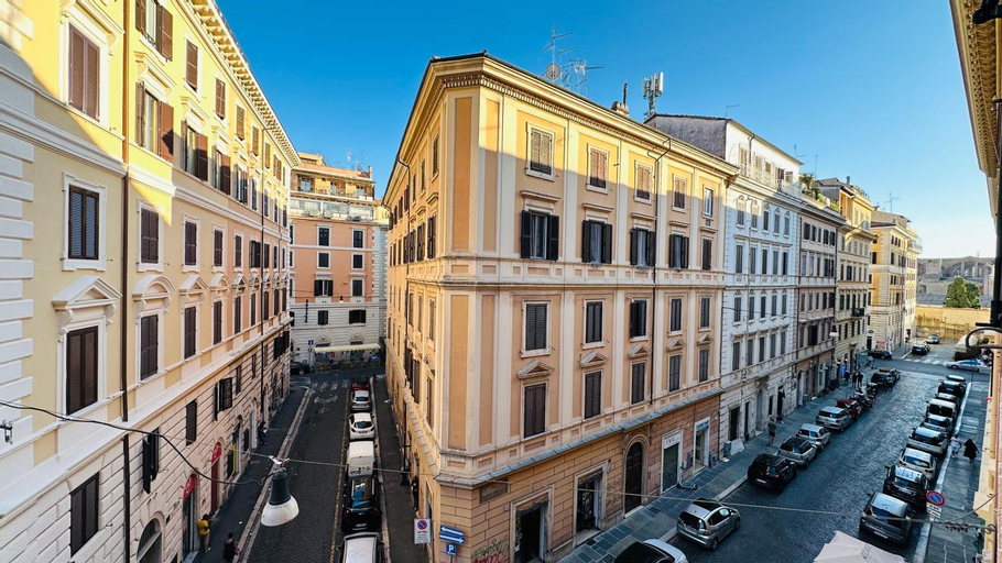 Soha's Holiday, Rome