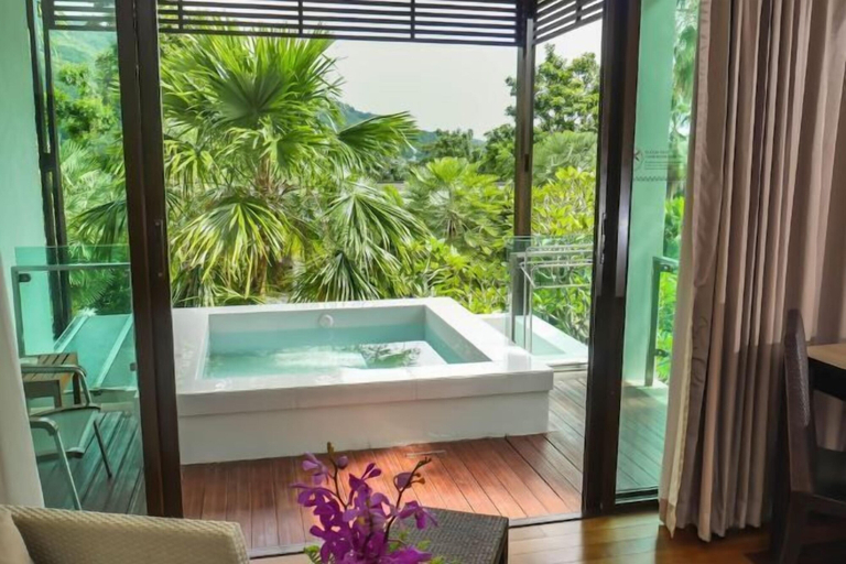 Bathroom 18