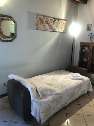 Others 3, Bed & Breakfast Monti 85, Lodi