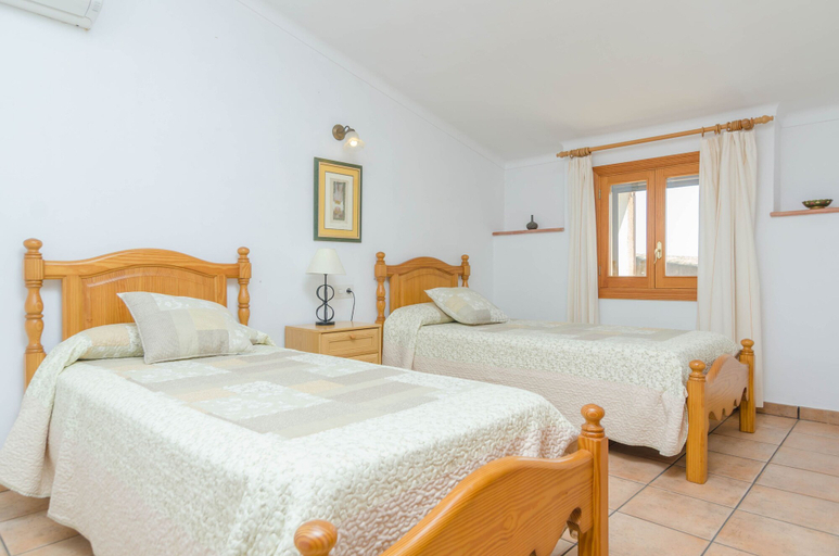 Room 4, Es Palmer in Campos With 4 Bedrooms and 3 Bathrooms, Baleares