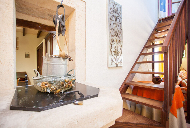 Room 5, Sa Font in Petra With 3 Bedrooms and 2 Bathrooms, Baleares