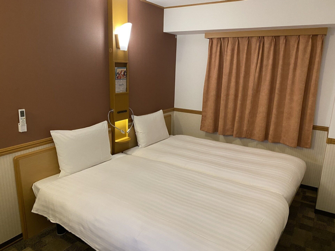 Bedroom 16