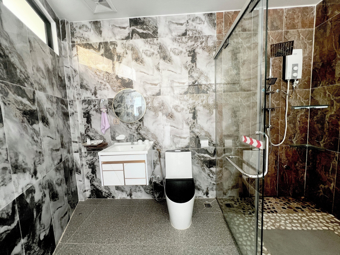 Bathroom 5, ThmorDa Resort, Sihanoukville