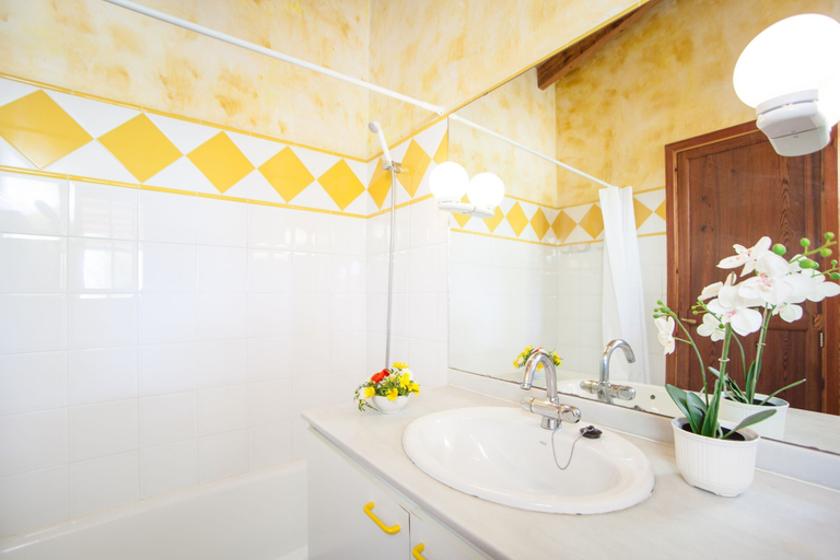Bathroom 3, Es Moli Son Comparet, Baleares