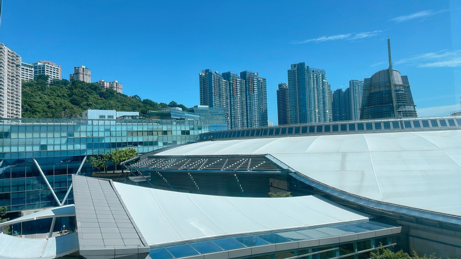 Exterior & Views 20