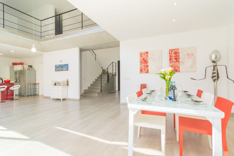 Room 5, Marte in Sa Pobla With 3 Bedrooms and 2 Bathrooms, Baleares