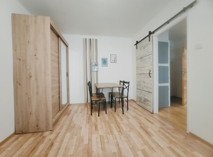 Dining Room 2, Pielegniarek 5 by Homeprime, Kraków City