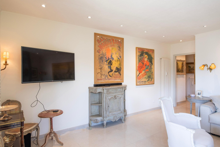 Room 4, Queen Lake View in Ponte Tresa, Lugano