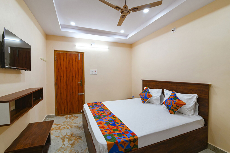 Bedroom 3, FabHotel Chandu’s, Chittoor