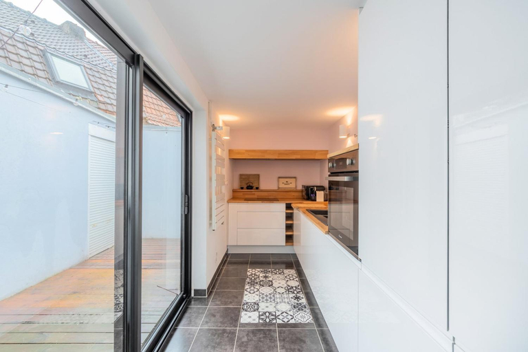 Others 3, Renovated house with terrace 3 bedrooms, Nord
