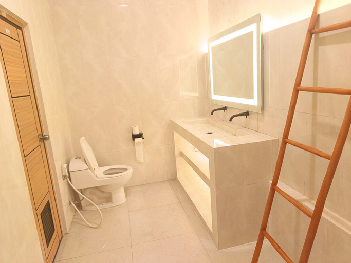 Bathroom 5
