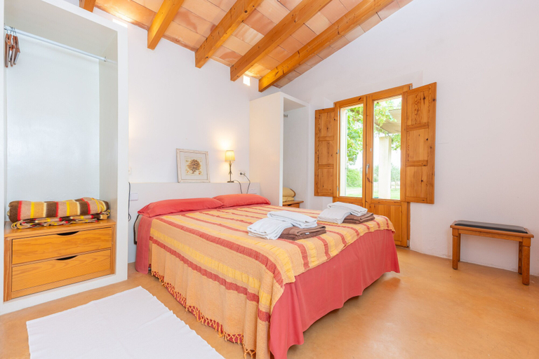 Room 4, Ses Fonolleres in Cala Bona, Baleares