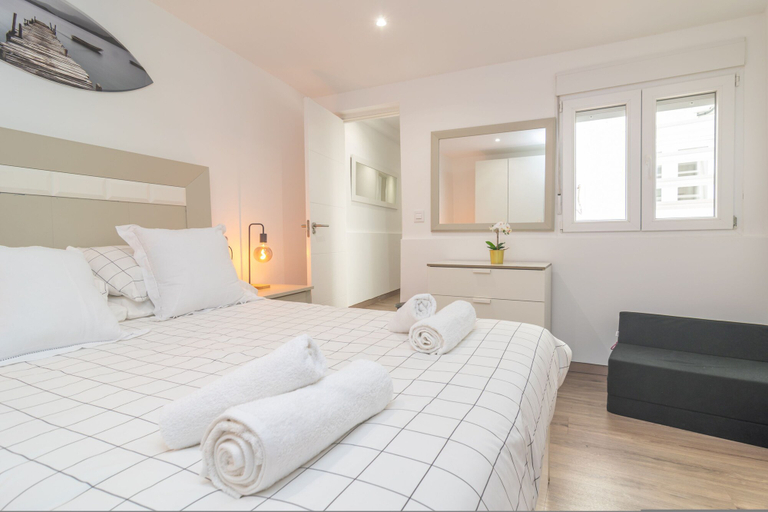 Bedroom 5, Centric in Palma With 3 Bedrooms and 1 Bathrooms, Baleares