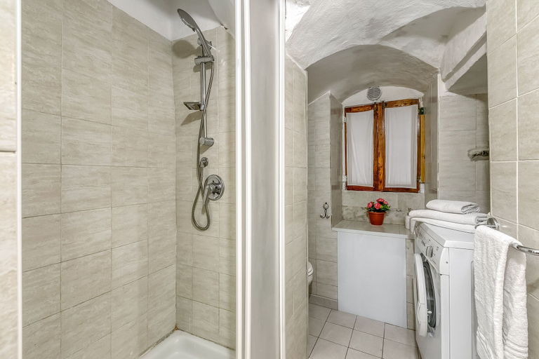 Room 3, Casa Rivolte in San Remo, Imperia