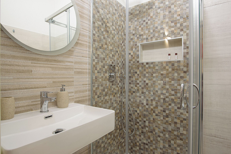 Bathroom 5, Barlaman Luxury Rooms, Palermo