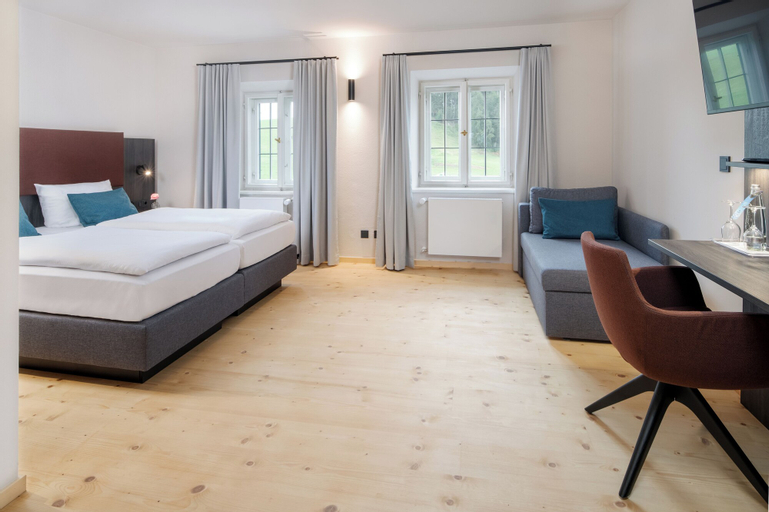 Bedroom 2, Hotel Aiterbach am Chiemsee, Rosenheim