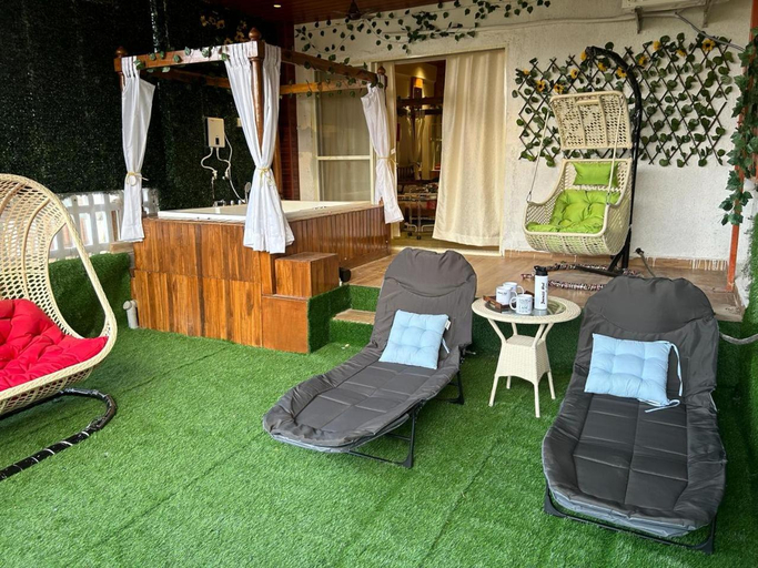 Others 3, Jacuzzi Hut Staycation, Raigarh