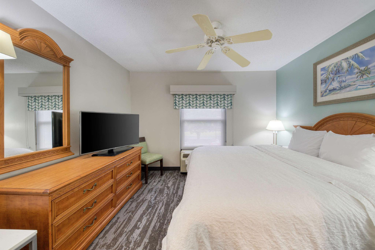 Bedroom 28
