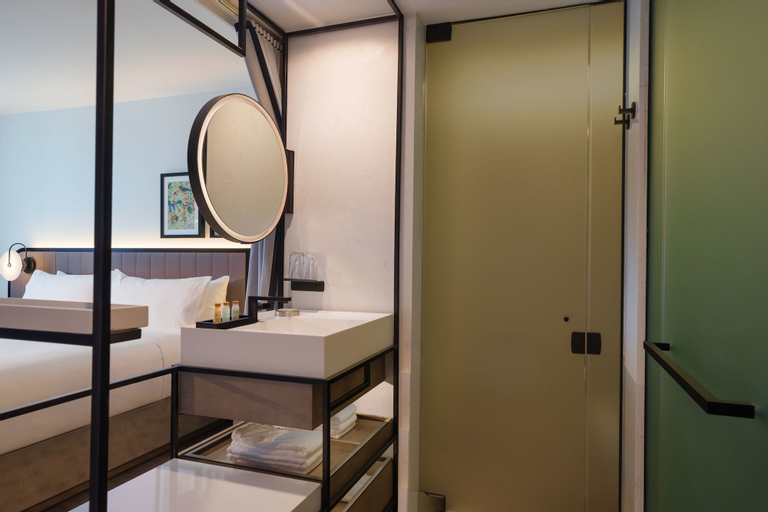 Bathroom 15
