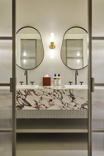 Bathroom 4, Revier, Oslo