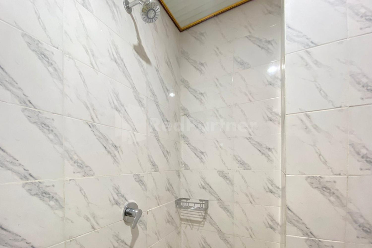 Bathroom 9