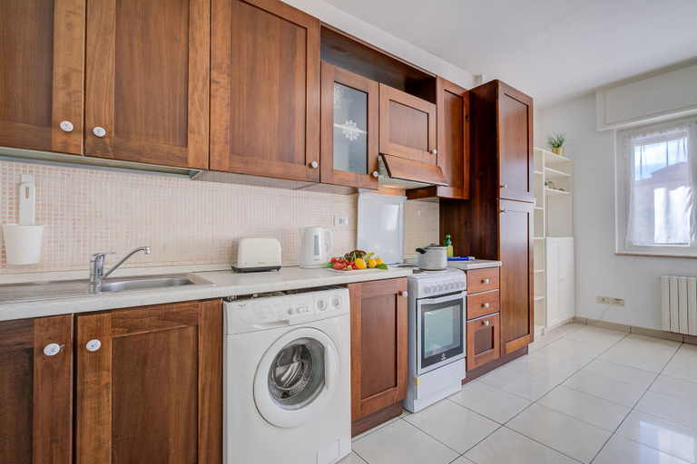 Room 4, Appartamento Francia - In Town Center, Imperia