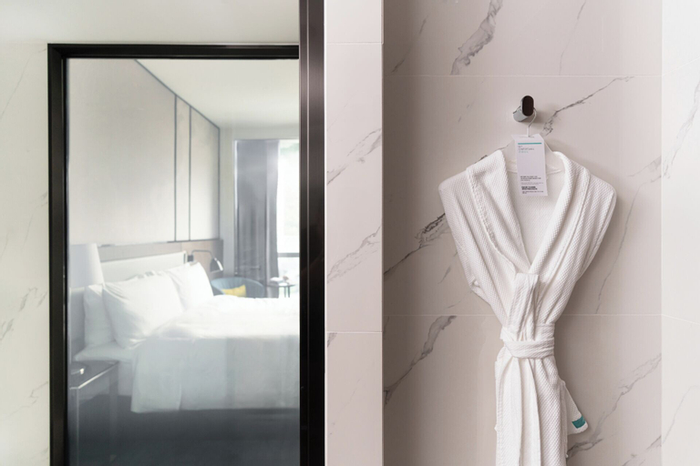 Bedroom 3, Le Méridien Hong Kong, Cyberport, Hong Kong Island