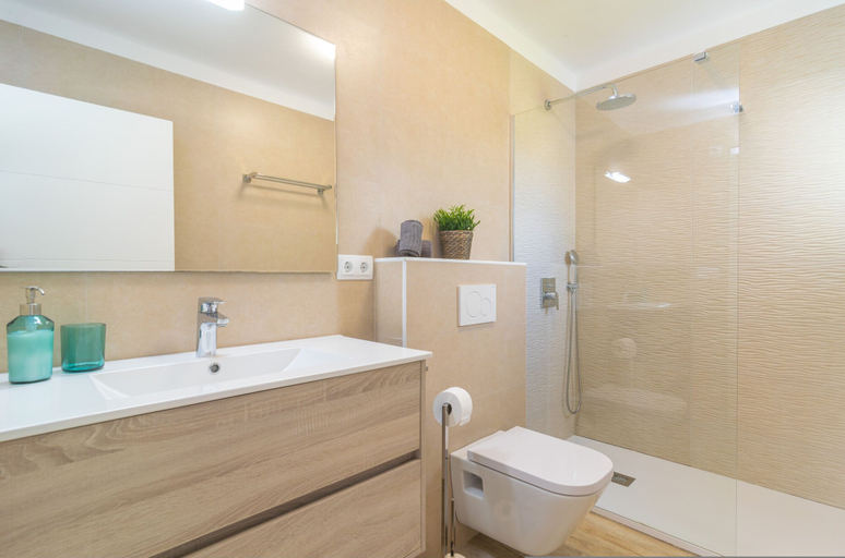 Room 2, Ona 1 in Cala d Or With 2 Bedrooms and 1 Bathrooms, Baleares