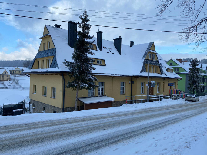 Others 5, MODRZEW - noclegi w Pyzowce, Nowy Targ