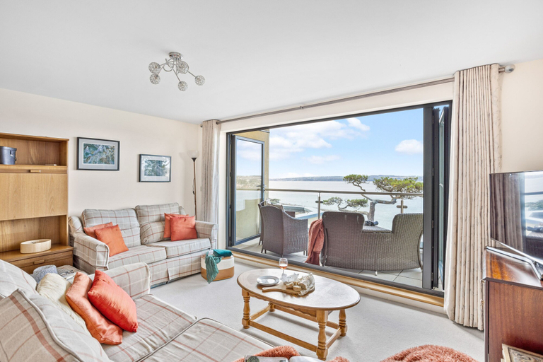 Room 5, B6 Masts in Torquay With 3 Bedrooms and 2 Bathrooms, Torbay
