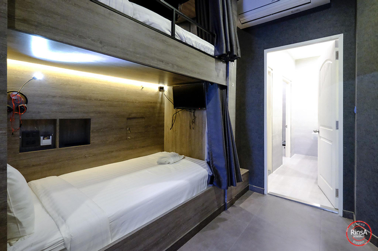 Bedroom 10