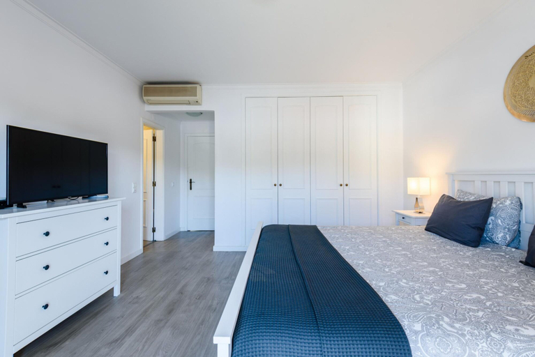 Bedroom 3, Amazing Apartment in Albufeira, Albufeira