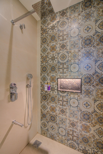 Bathroom 3, Park Avenue Hotel, Bangalore