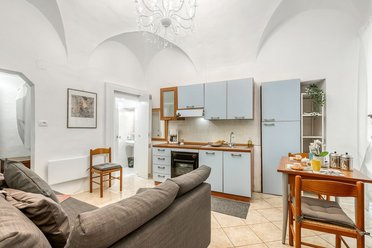 Room 5, Casa Rivolte in San Remo, Imperia